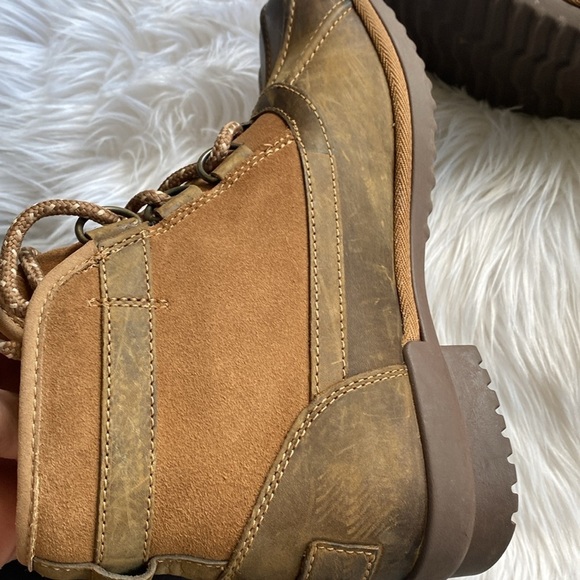 ❄️UGG Greda Shearling waterproof women’s boot 6 brown - Picture 9 of 16